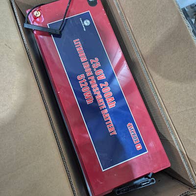 24v 200ah 인산철 배터리 팝니다.